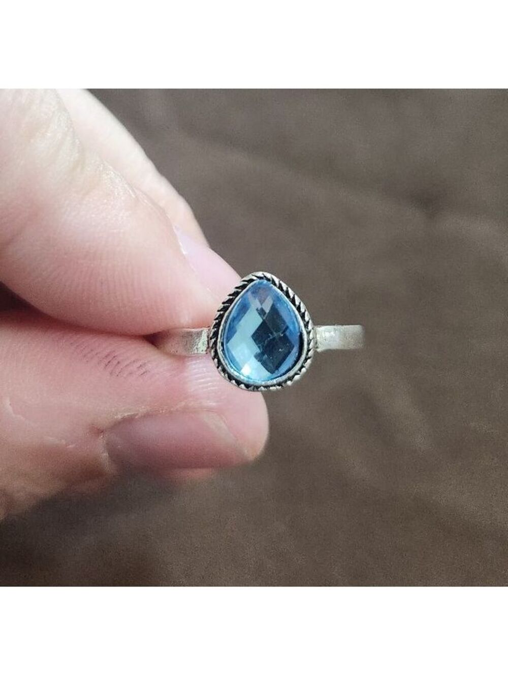 Fashion Jewelry Silver Tone Blue Gemstone Teardrop Ring Size 6.5